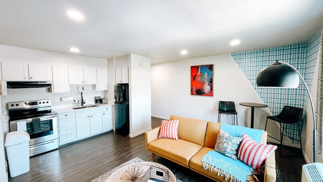 Photo of Livingroom in Midtown