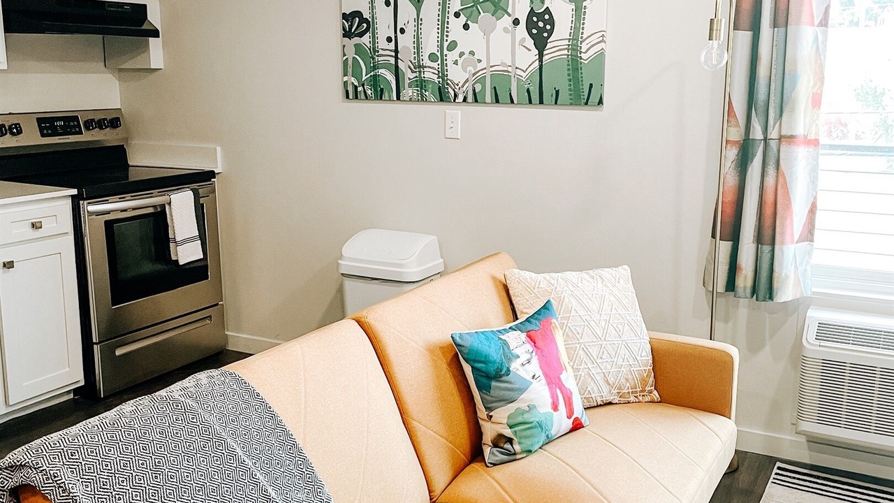 Photo of Livingroom in Midtown