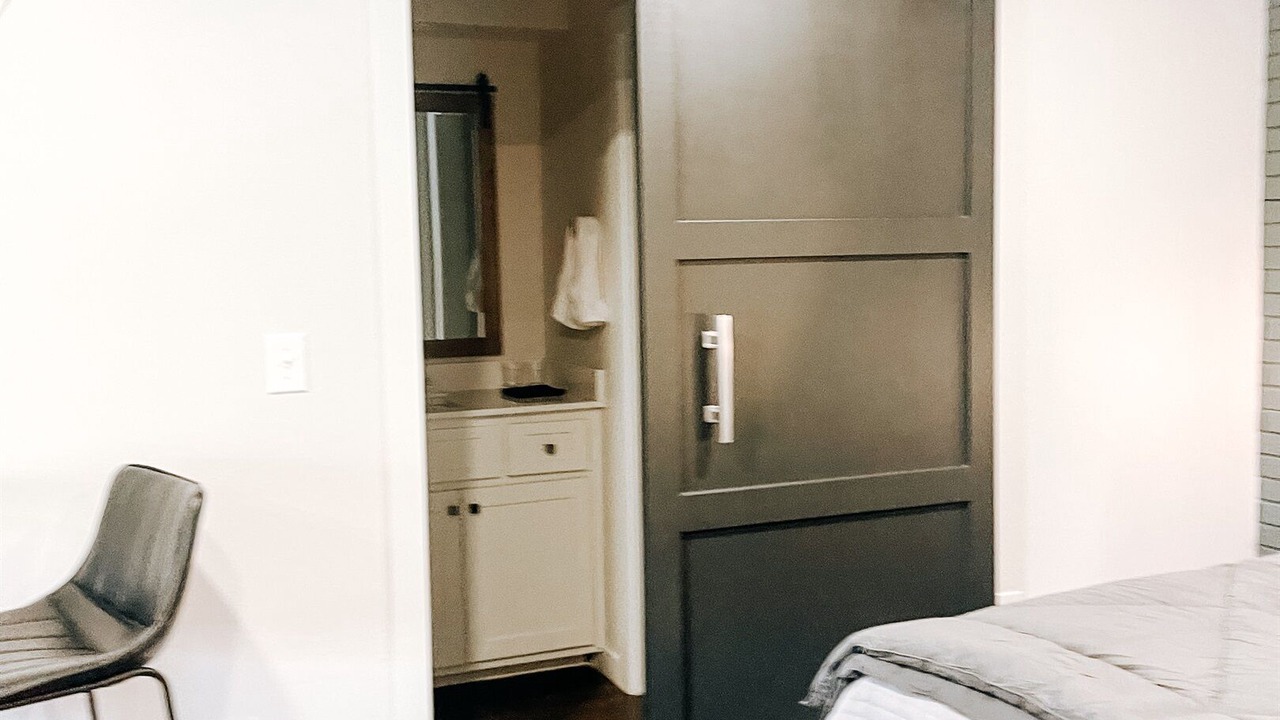 Photo of Bedroom in Midtown