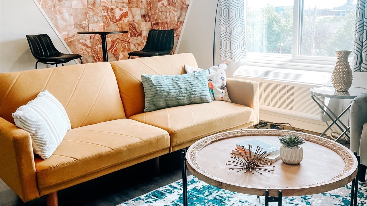 Photo of Livingroom in Midtown