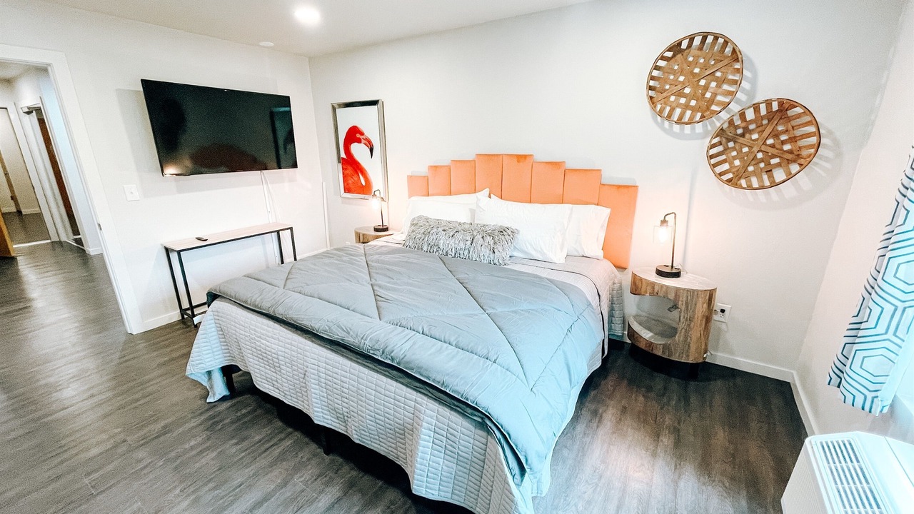 Photo of Bedroom in Midtown