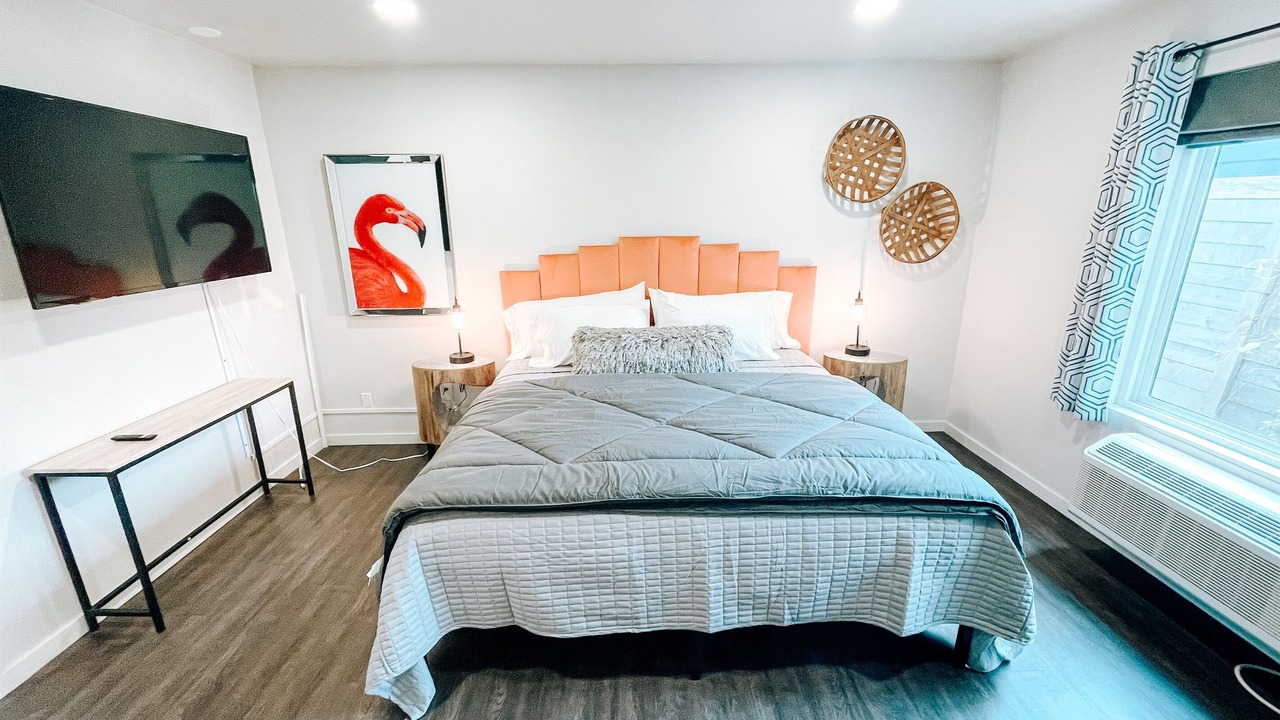 Photo of Bedroom in Midtown