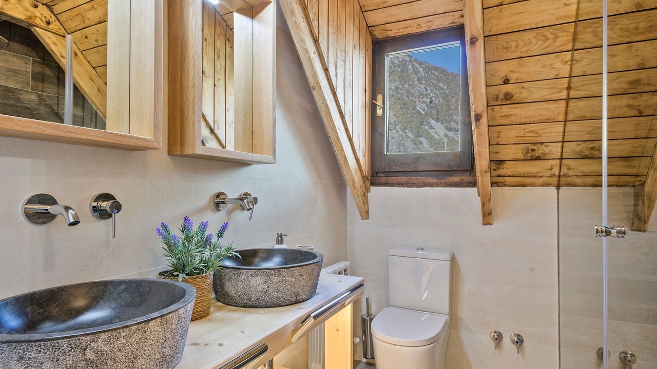 Photo of Bathroom in Pujo