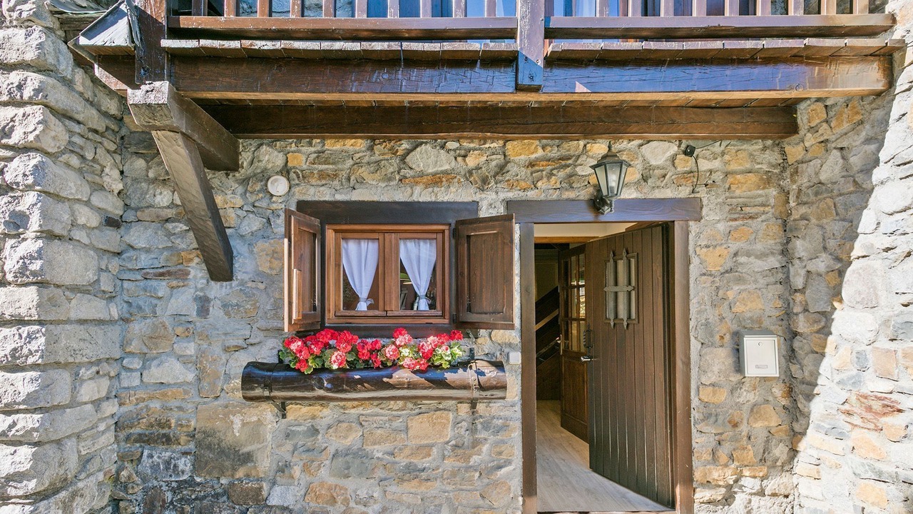 Photo of Outdoor in Arties