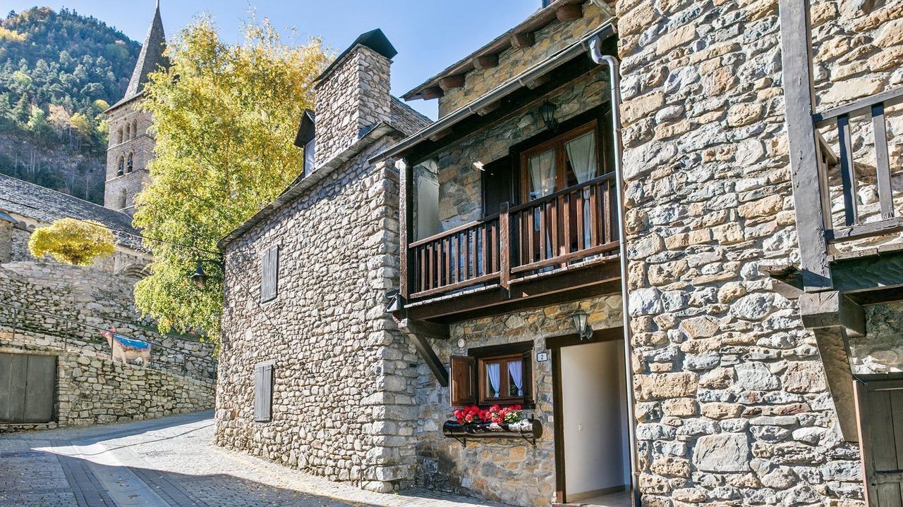 Photo of Outdoor in Arties