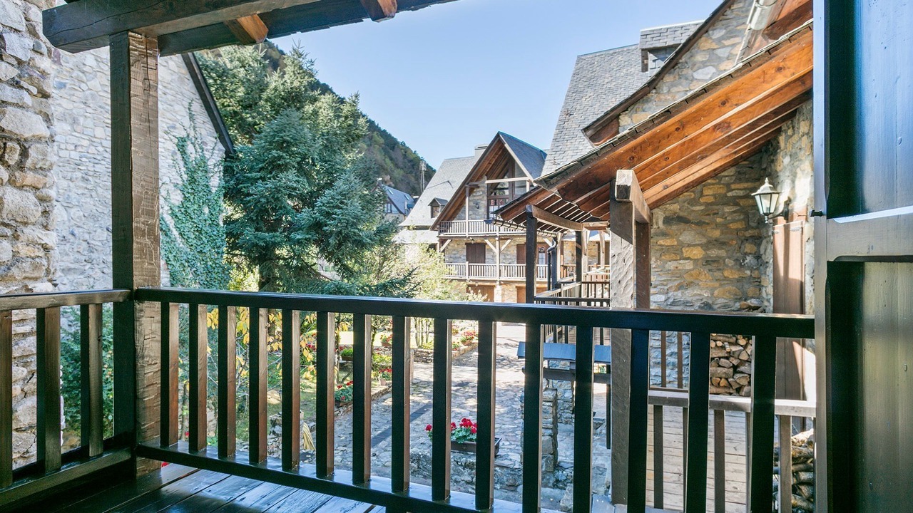 Photo of Outdoor in Arties