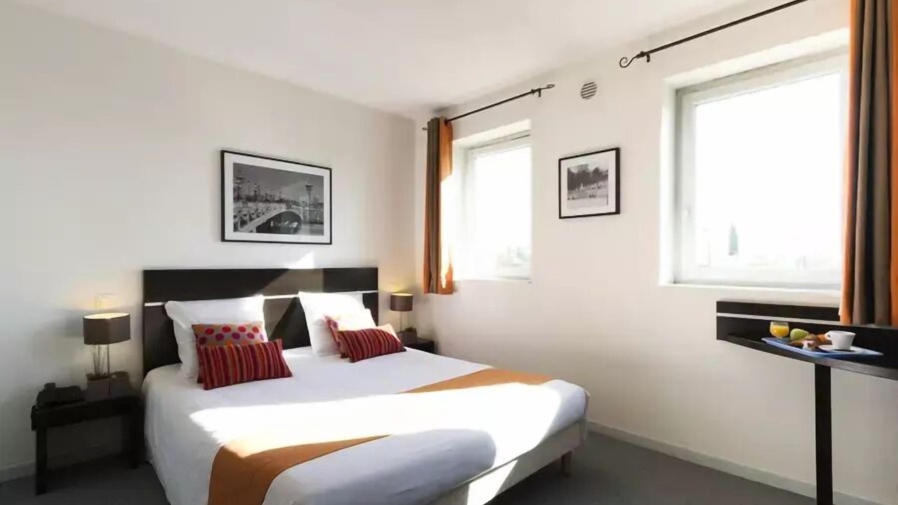 Photo of Bedroom in Saint - Martin - du - Touch