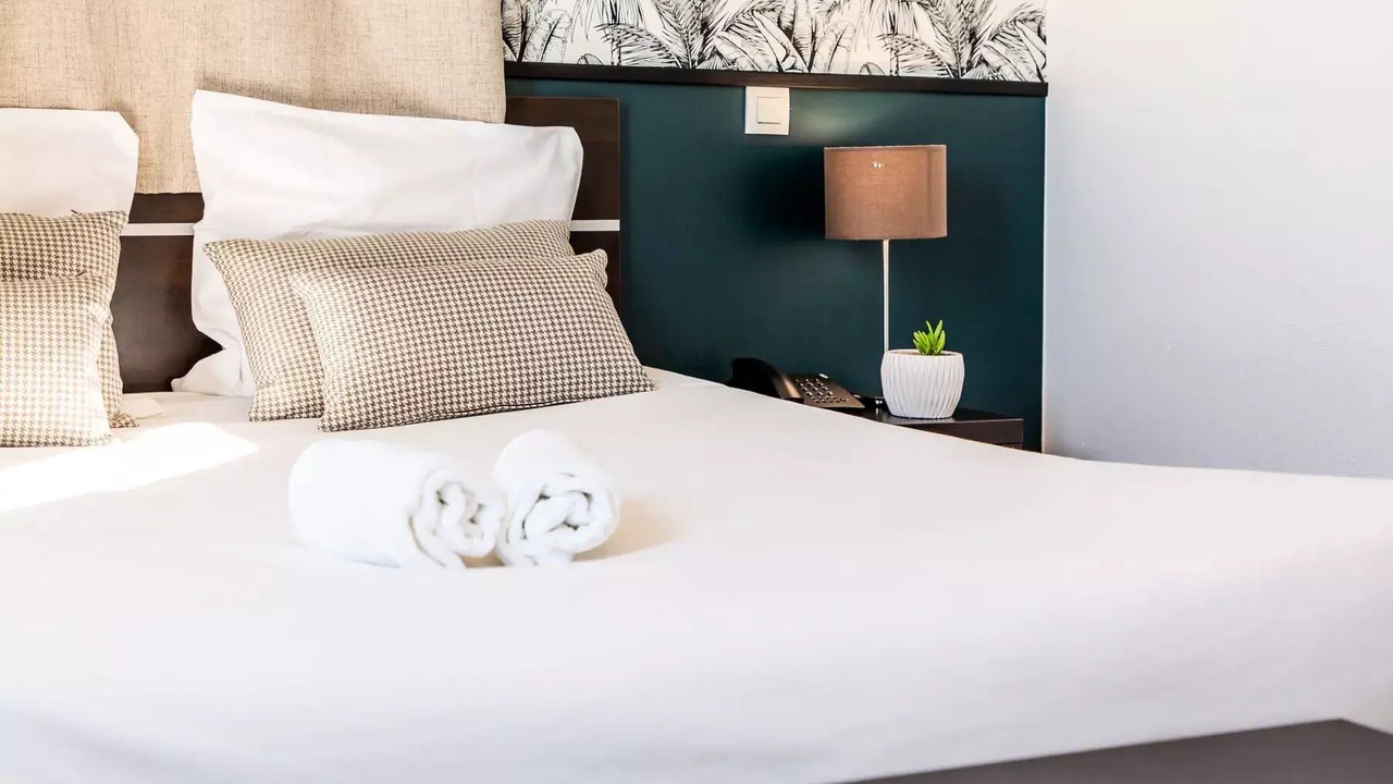 Photo of Bedroom in Saint - Martin - du - Touch