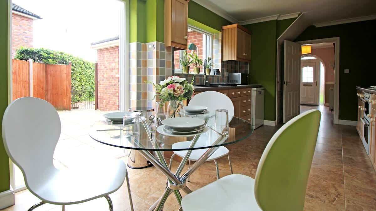 Photo of Others in Hoole