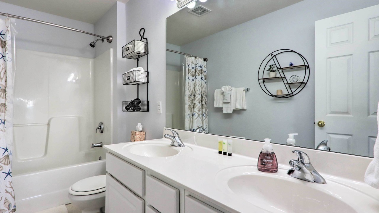 Photo of Bathroom in Camdenton