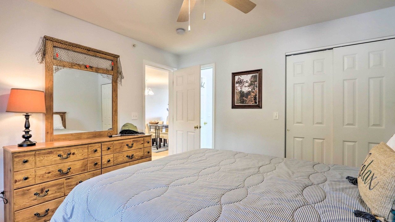 Photo of Bedroom in Camdenton