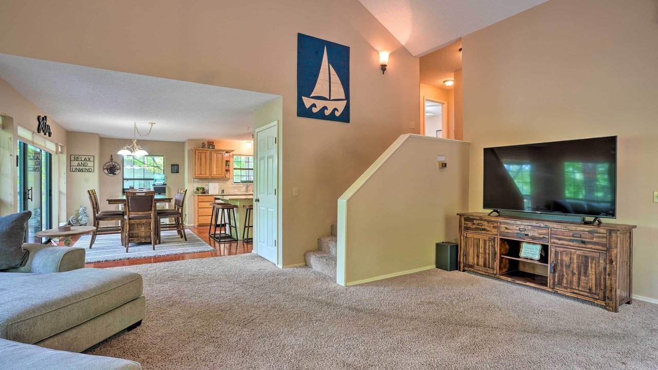 Photo of Livingroom in Lost Bridge Village