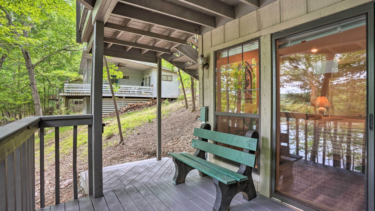 Photo of Patio Balcony in Lost Bridge Village