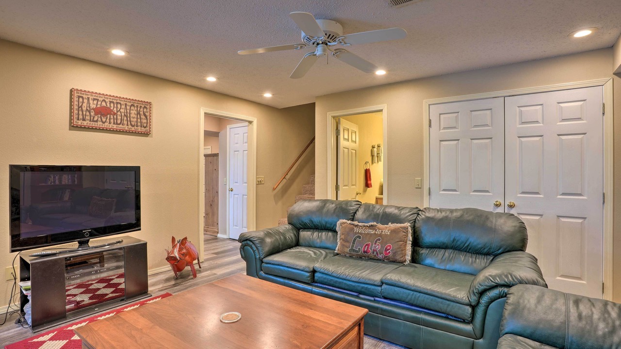 Photo of Livingroom in Lost Bridge Village