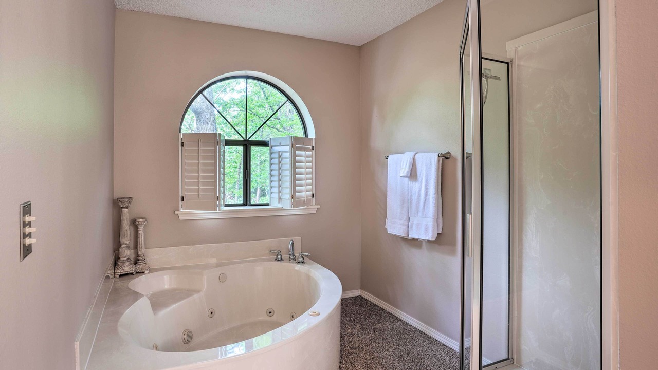 Photo of Bathroom in Lost Bridge Village