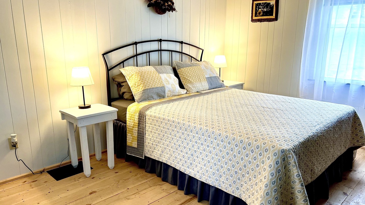 Photo of Bedroom in Sarver