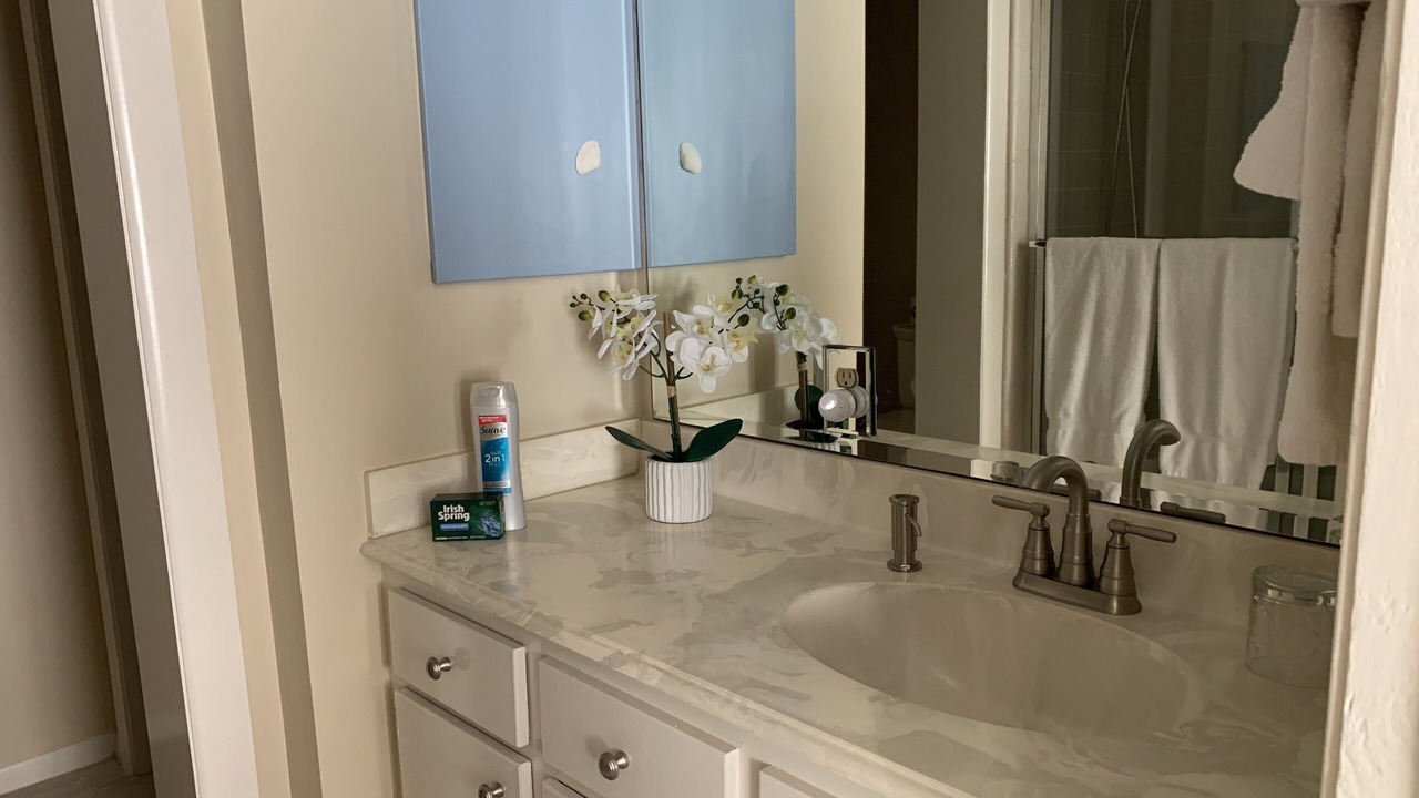 Photo of Bathroom in Nassau Bay