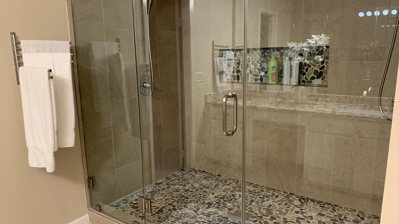 Photo of Bathroom in Nassau Bay
