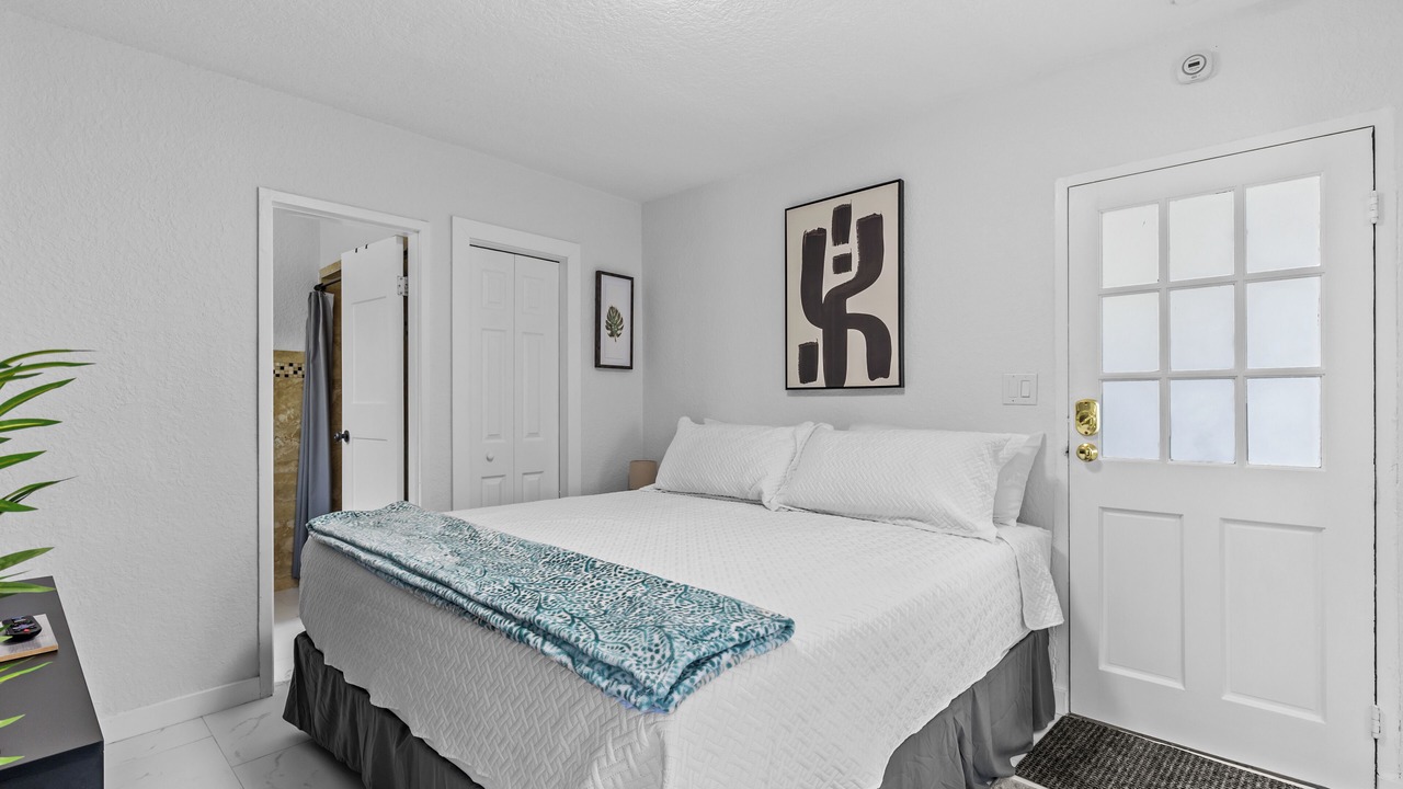 Photo of Bedroom in Bay Esplanade