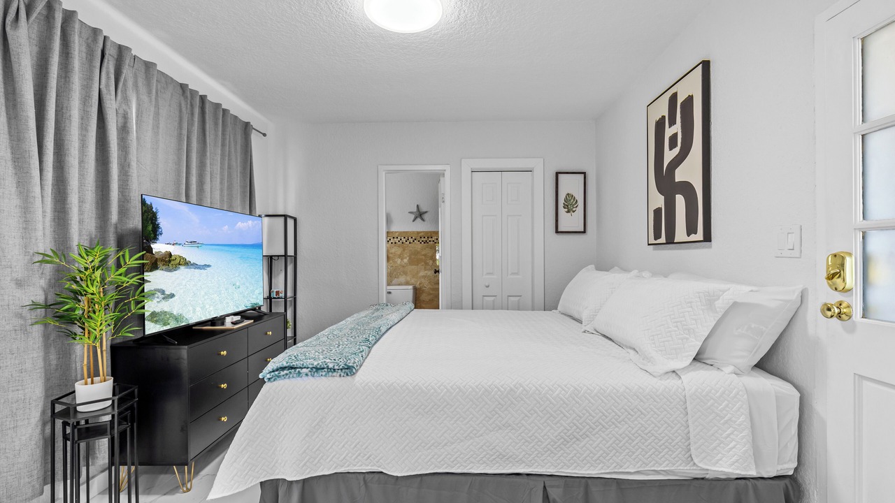 Photo of Bedroom in Bay Esplanade