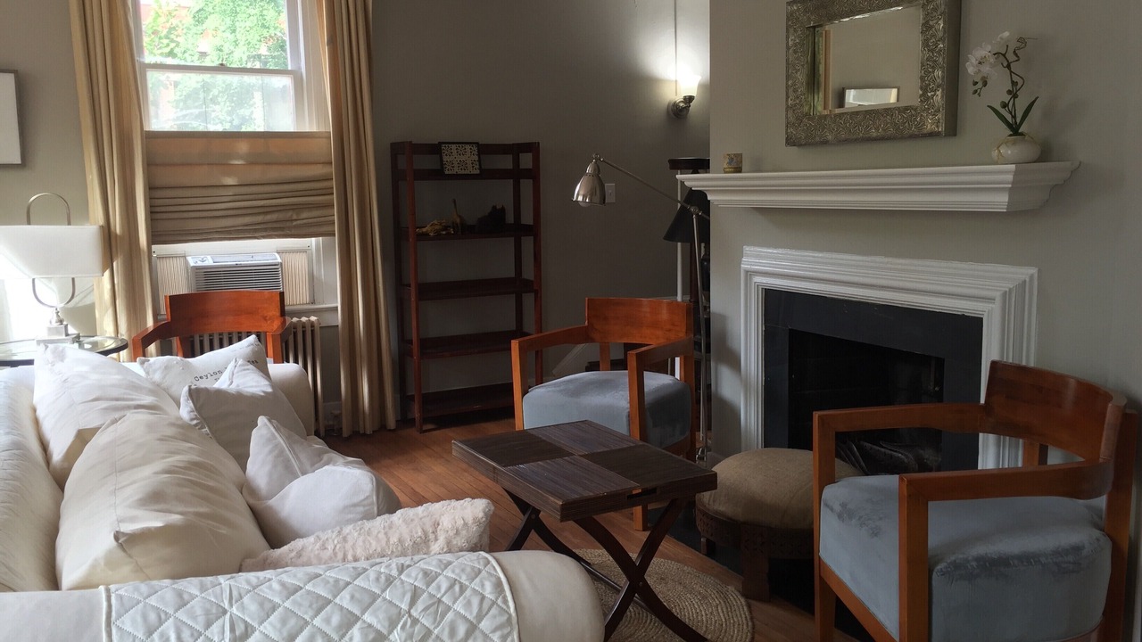 Photo of Livingroom in Georgetown