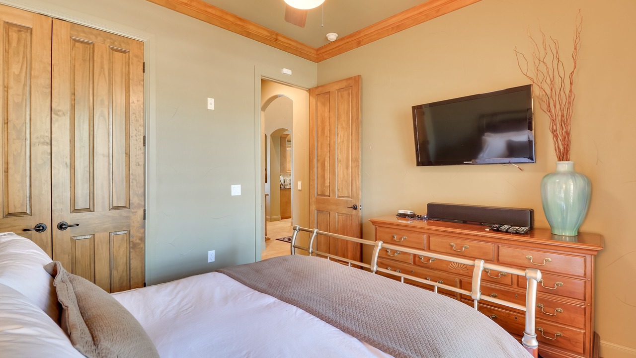 Photo of Bedroom in Lakeway