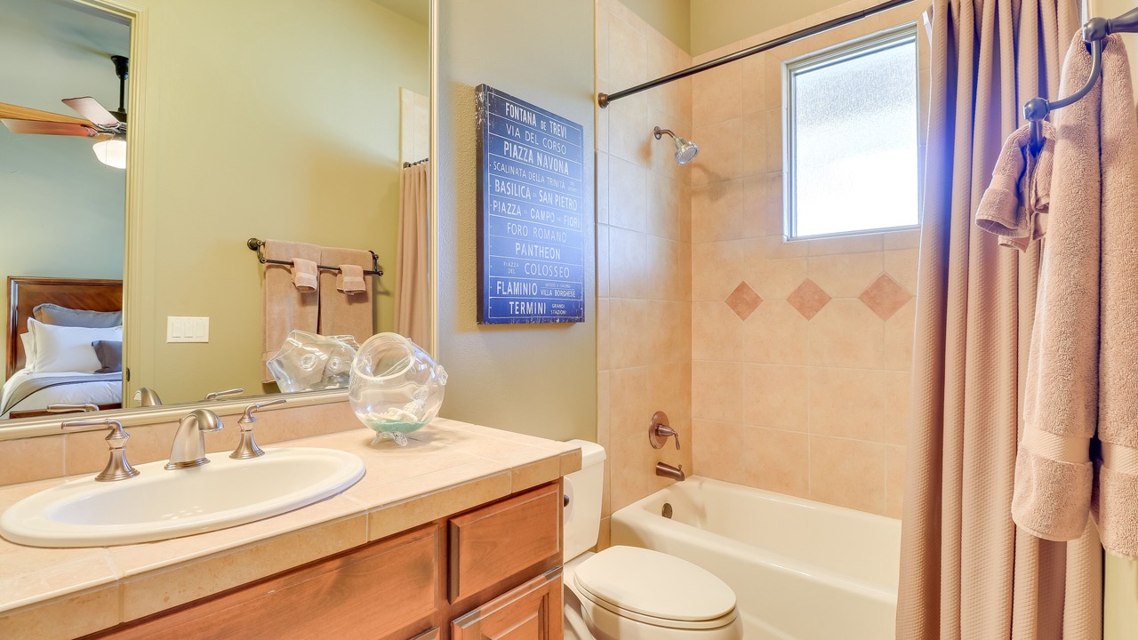 Photo of Bathroom in Lakeway