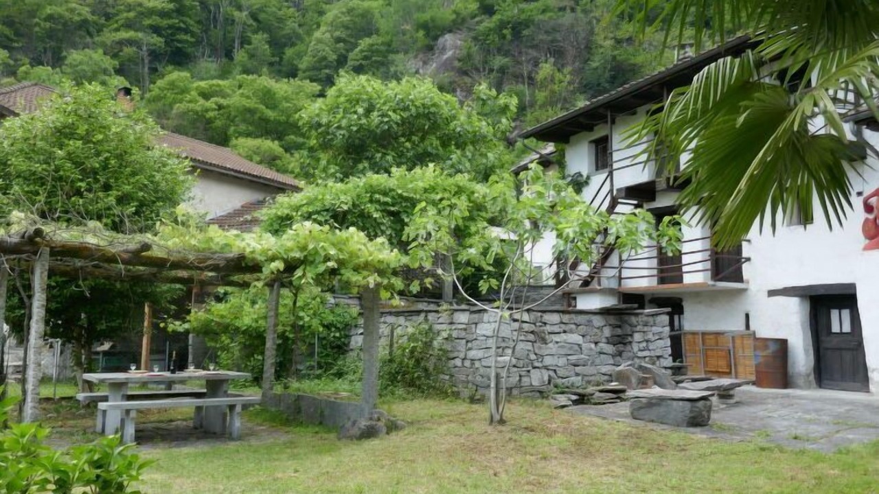 Photo of Outdoor in Lodrino