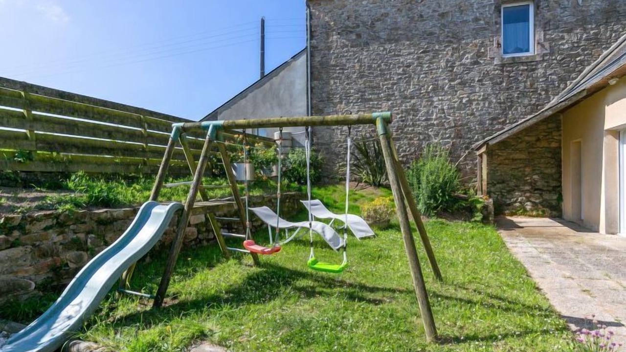 Photo of Outdoor in Coat-Meal