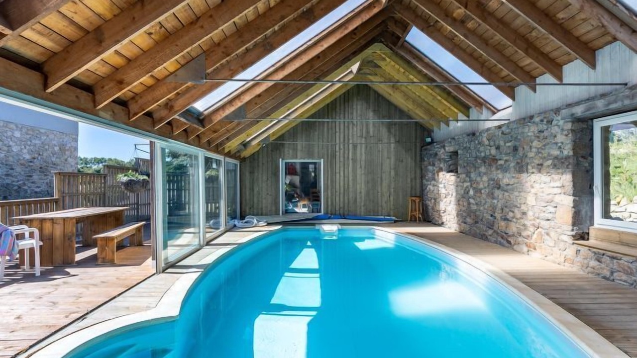 Photo of Outdoor in Coat-Meal