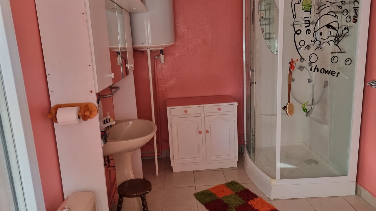 Photo of Bathroom in Vendat