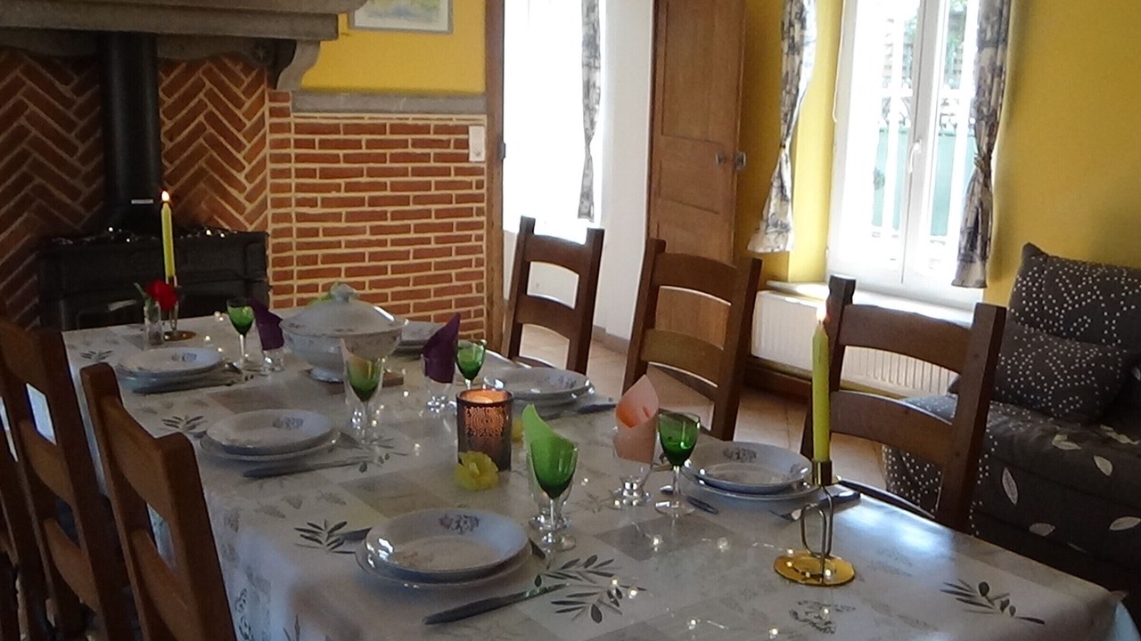 Photo of Others in Leval