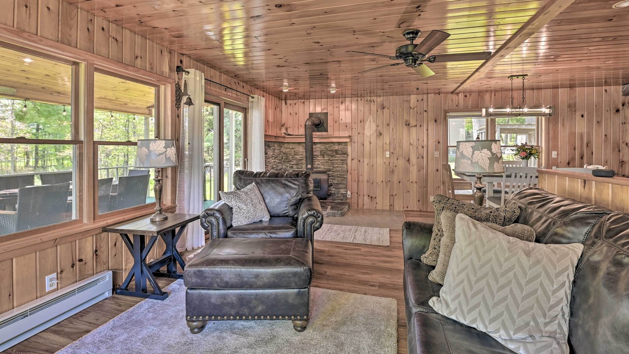 Photo of Livingroom in Gloversville