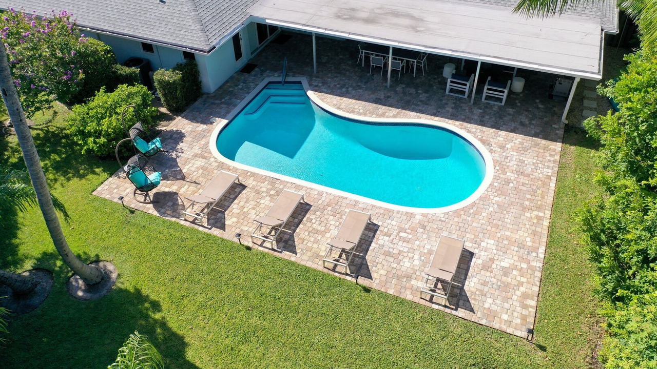 Photo of Others in Tropic Isle