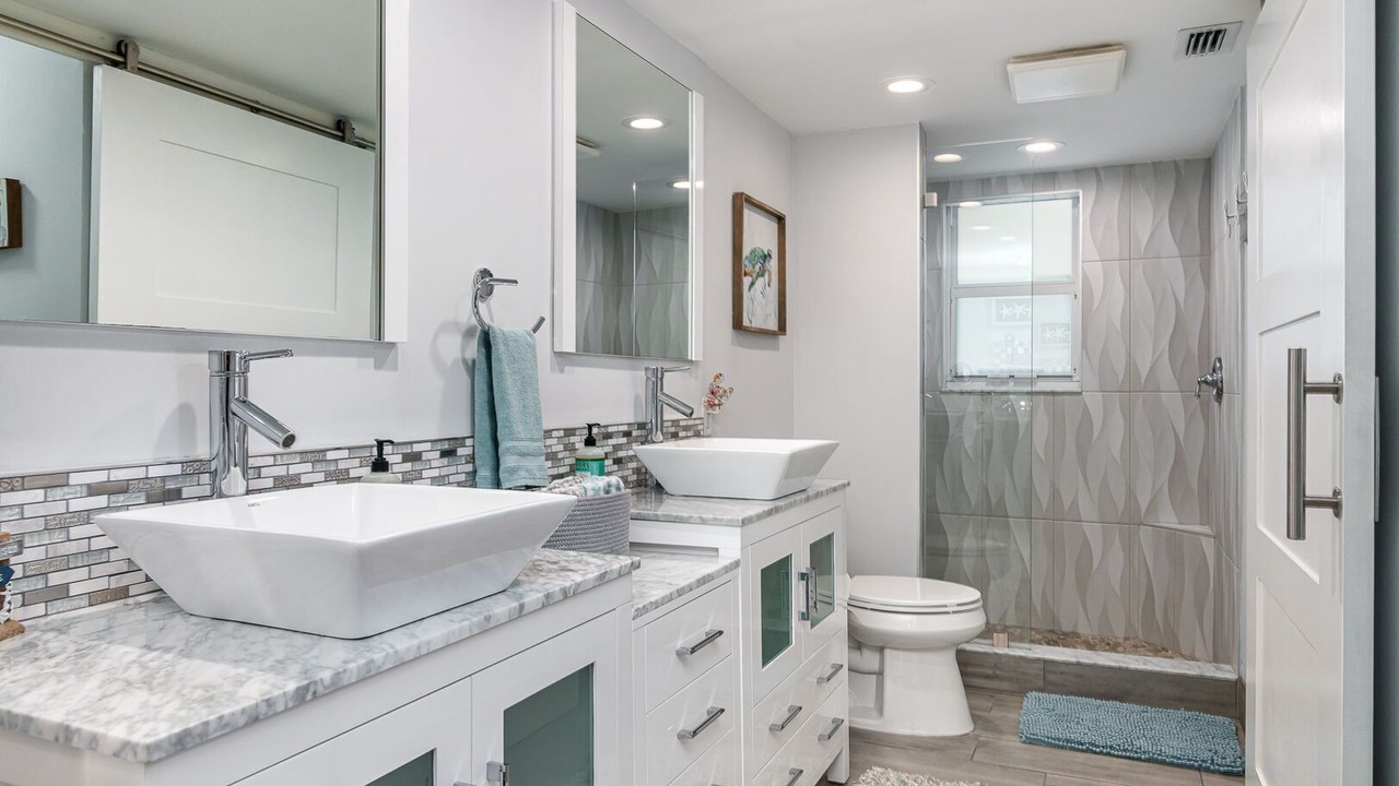 Photo of Others in Tropic Isle