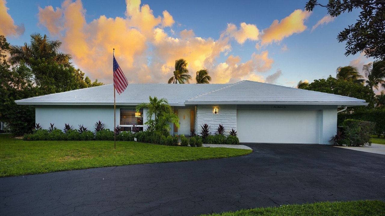 Photo of Others in Tropic Isle