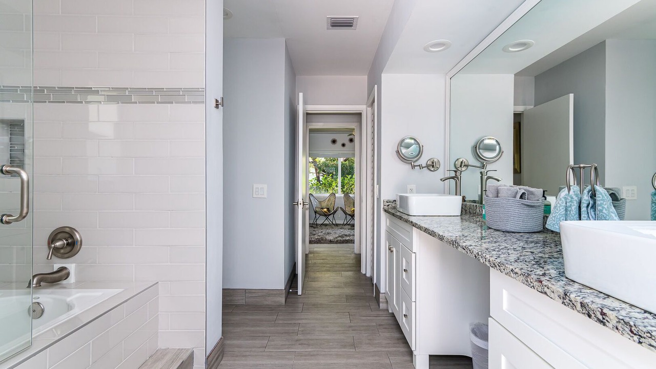 Photo of Others in Tropic Isle