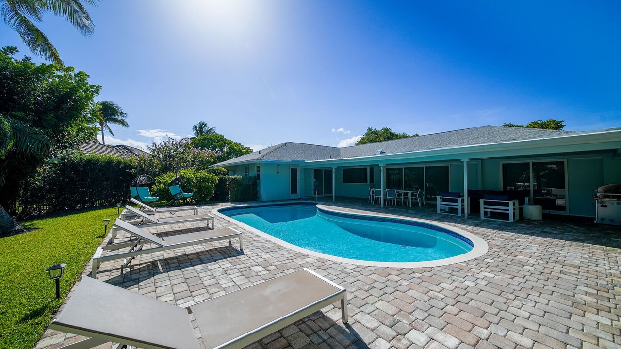 Photo of Others in Tropic Isle