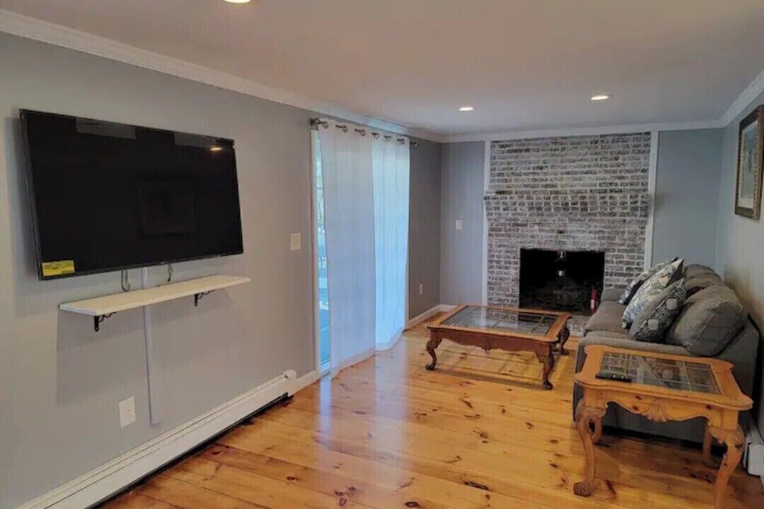 Photo of Livingroom in Plymouth