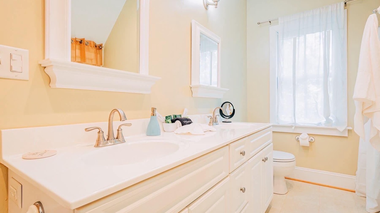 Photo of Bathroom in Irvington