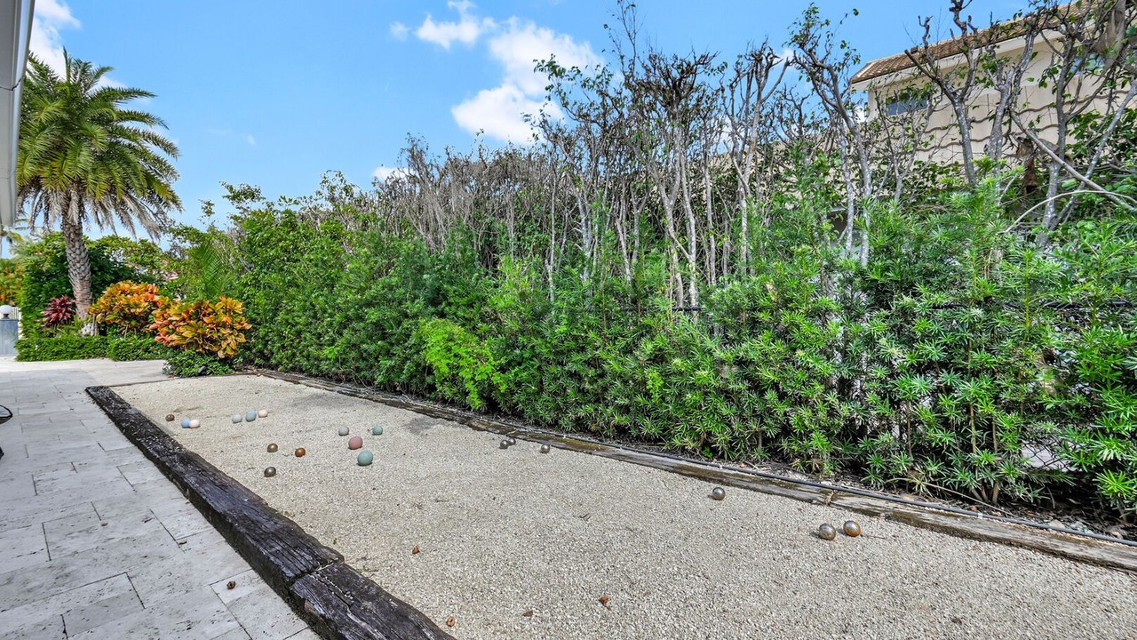 Photo of Others in Tropic Isle
