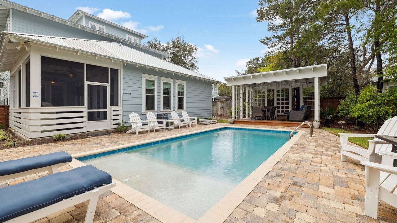 Photo of Outdoor in White's Gulfview