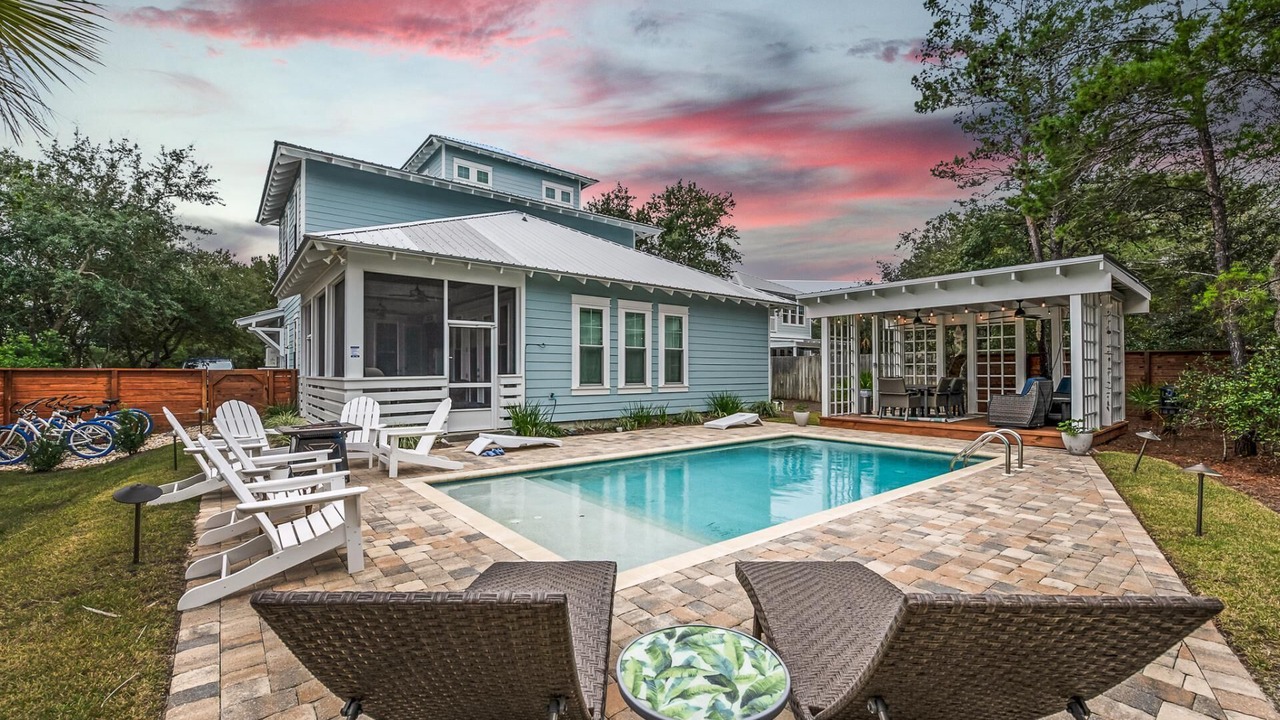 Photo of Outdoor in White's Gulfview