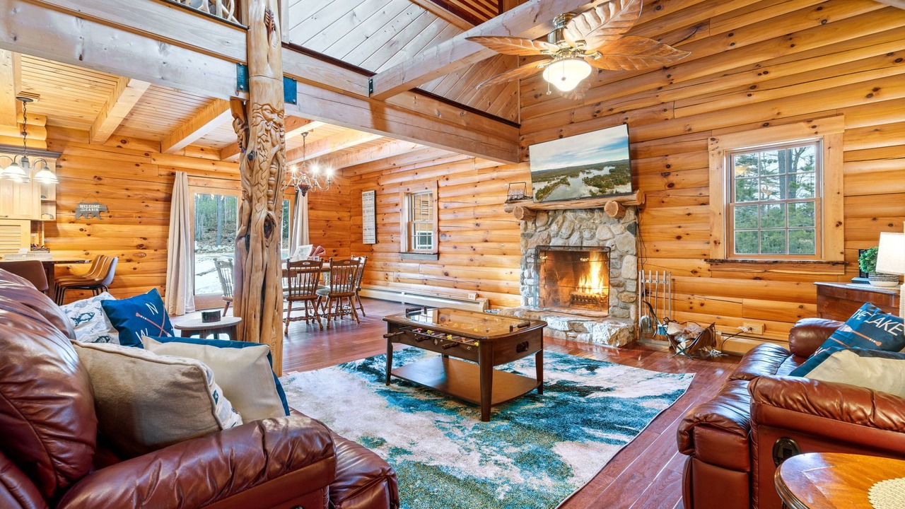 Photo of Livingroom in East Wakefield