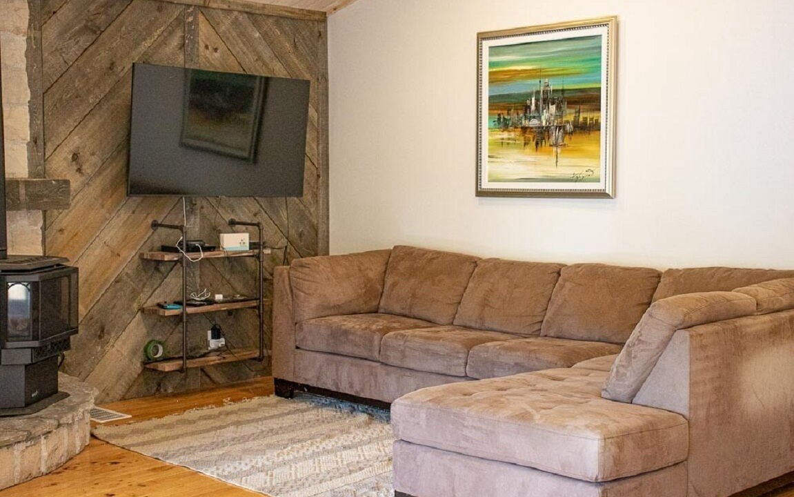 Photo of Livingroom in Burnt River