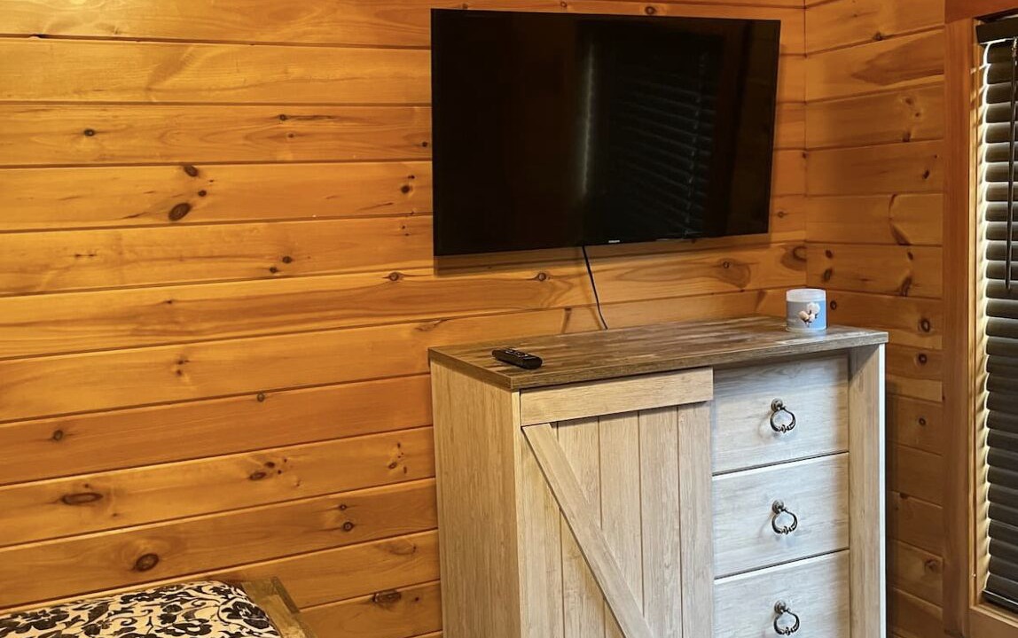 Photo of Bedroom in Springville