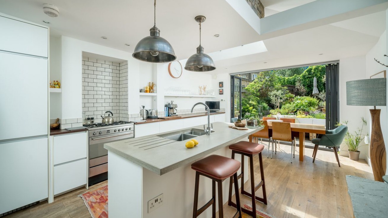 Photo of Others in Elephant and Castle