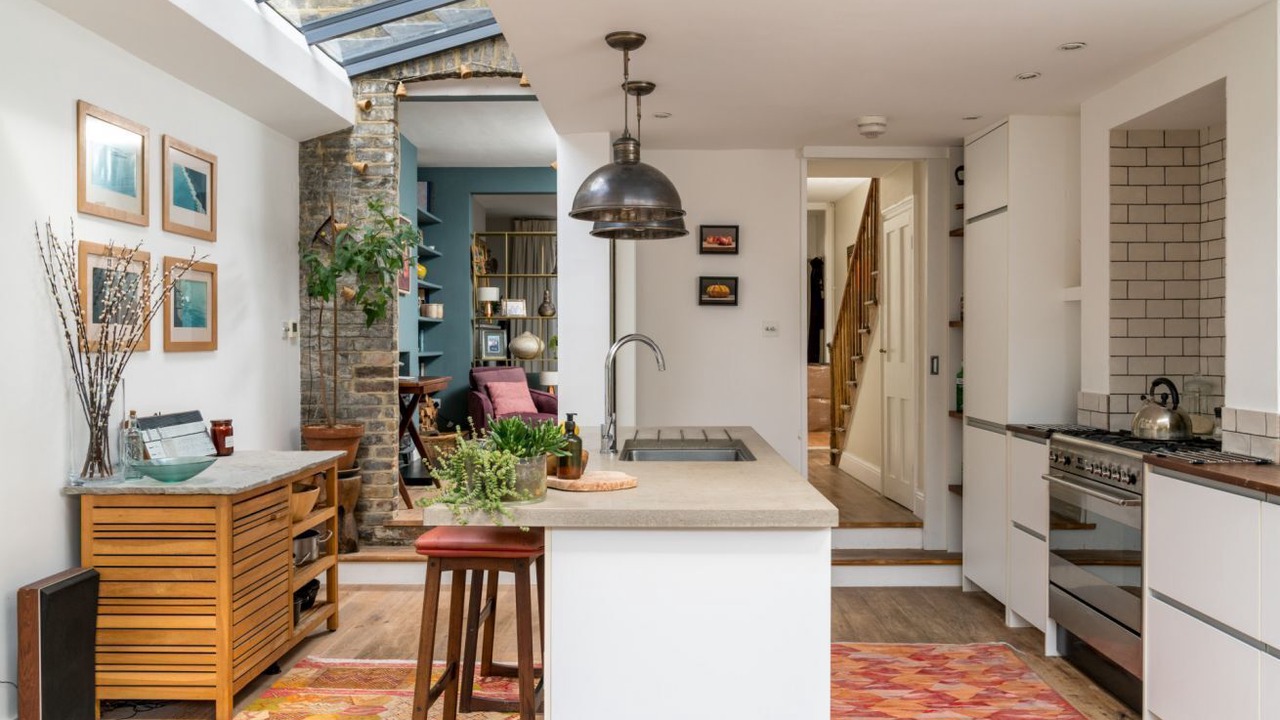 Photo of Others in Elephant and Castle