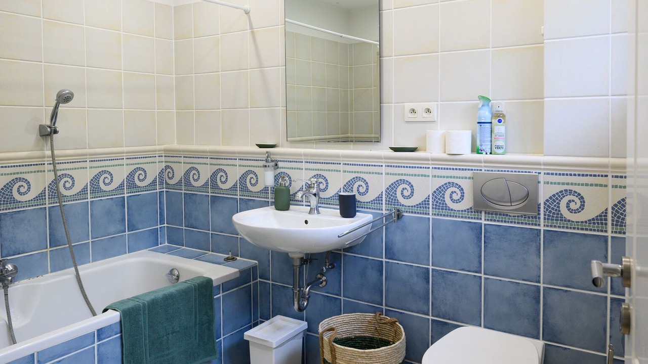 Photo of Bathroom in Fontevraud-l'Abbaye