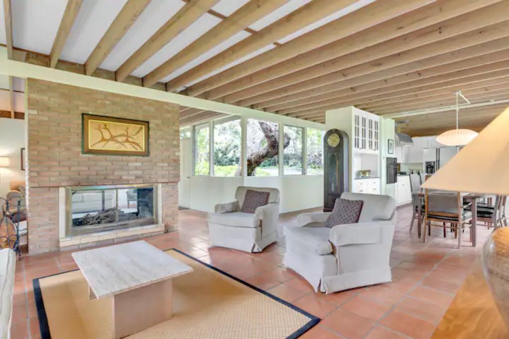 Photo of Livingroom in Seguin